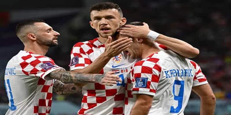 Croatia chiếm ngôi đầu bảng F sau trận đại thắng Canada 6 Đội tuyển Croatia đại thắng trước Canada